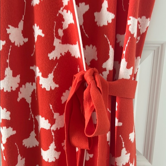 Target X Diane Von Furstenberg Orange and White Sleeveless Wrap Dress - Picture 2 of 5